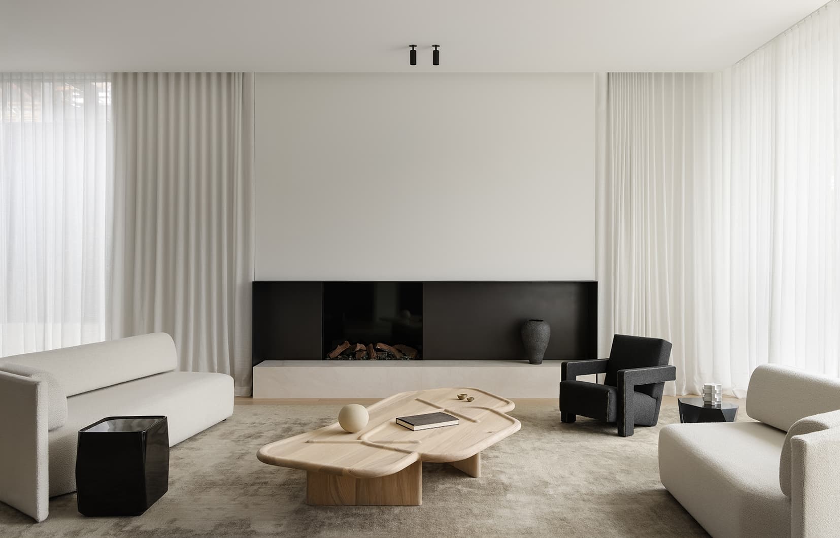Malvern Residence by Paul Conrad Architects